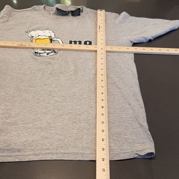 No Boundaries "Beer Me" Gray Tee Shirt - Picture 5 of 6